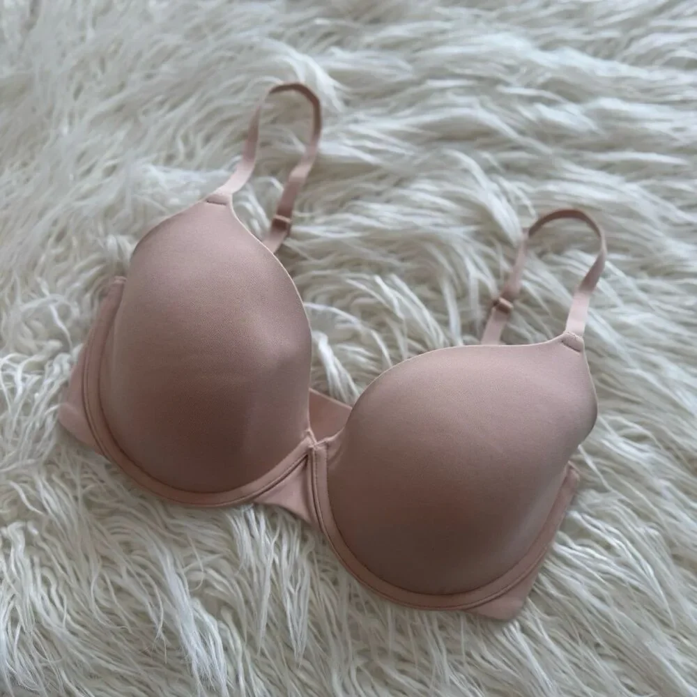 Skims Fits Everybody T-shirt Bra Mica Size 32DD - Picture 4 of 7